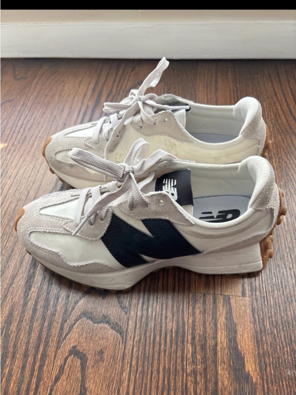 Women’s New Balance 327